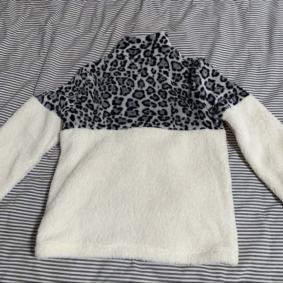 Pink Lily leopard Pullover - Picture 5 of 5